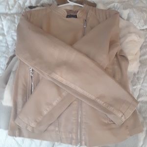 Leather coat blend
